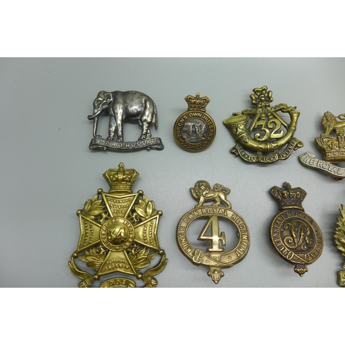 969 - Victorian British cap badges