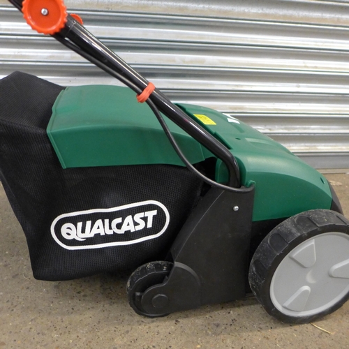 2299 - A Qualcast lawn rake and scarifier - only used once - W