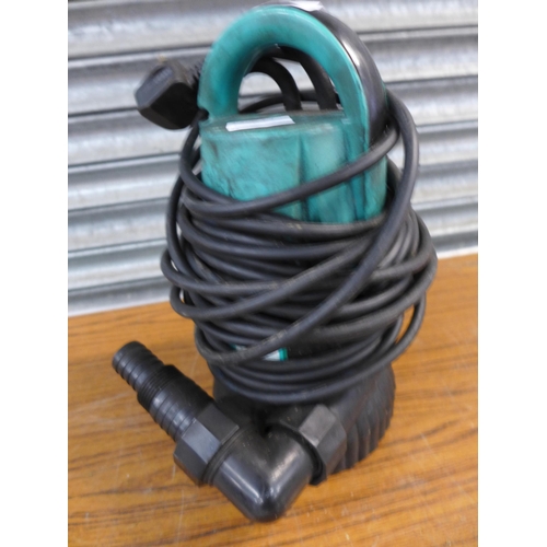 2321 - A B&Q 250w clean water puddle pump - model CB250CWPA - W