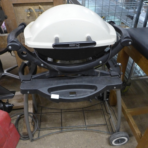 2346 - A Weber gas BBQ - W