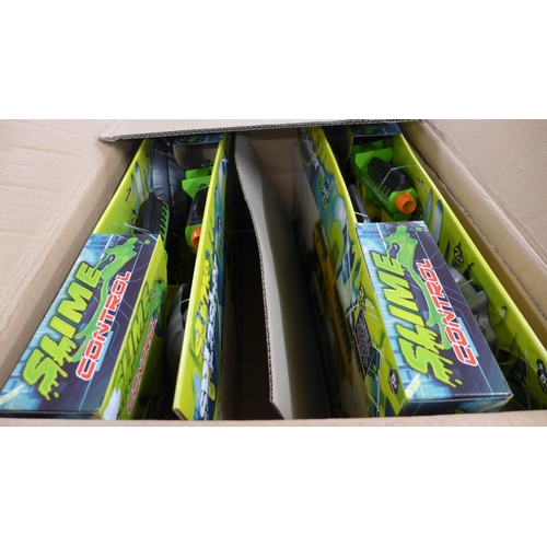 2374 - 5 Slime Splasher guns