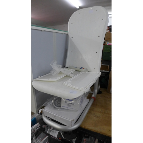 2390 - Bath assisted mobility - Invacare Aquatech bath assist (model H605R10)