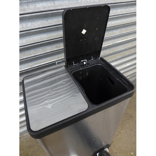 2397 - A two section kitchen bin with inserts