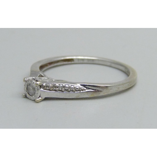 1051 - A 9ct white gold ring set with diamonds, 1.6g, K