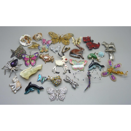 1100 - Thirty animal costume brooches including butterfly designs