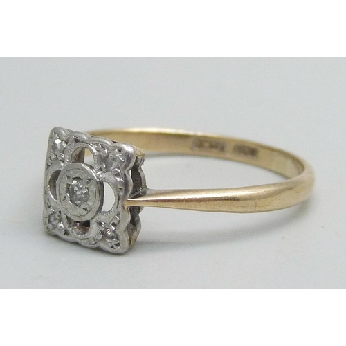 1111 - A 9ct gold Art Deco style ring set with diamonds, 1.8g, R/S