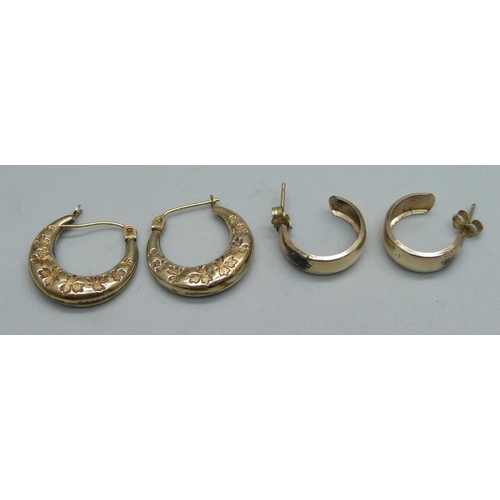 1138 - Two pairs of 9ct gold hoop earrings, 1.6g