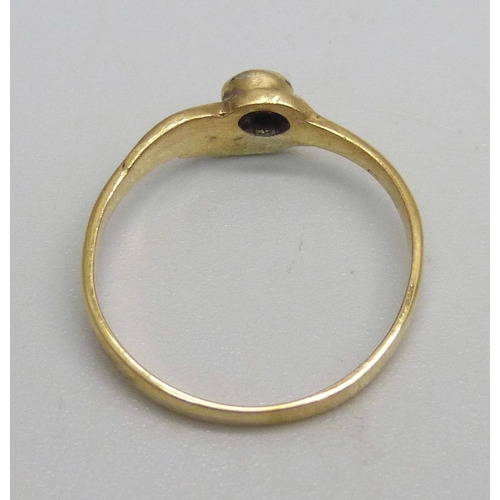 1140 - A silver gilt ring set with a moonstone, O