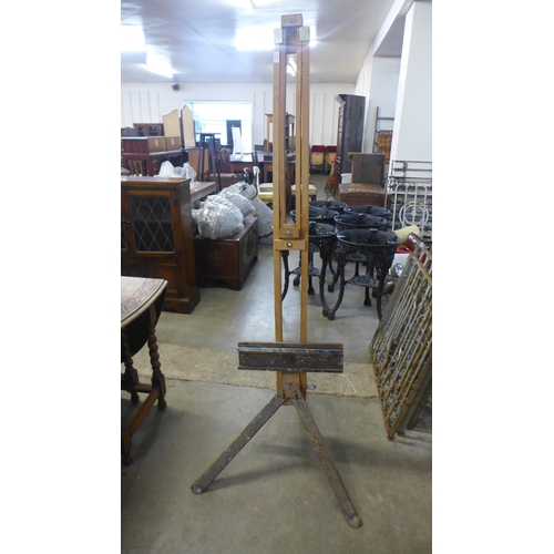 288 - A beech artist's easel