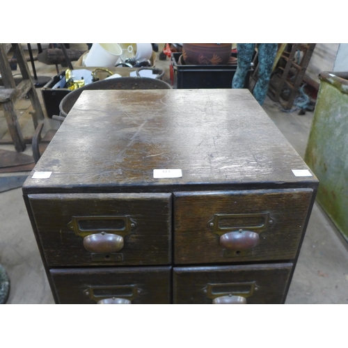 313 - An early 20th Century oak six drawer table top index drawer chest