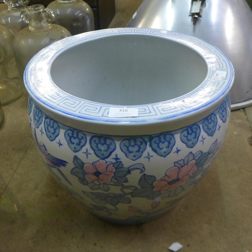 316 - A Chinese porcelain jardiniere