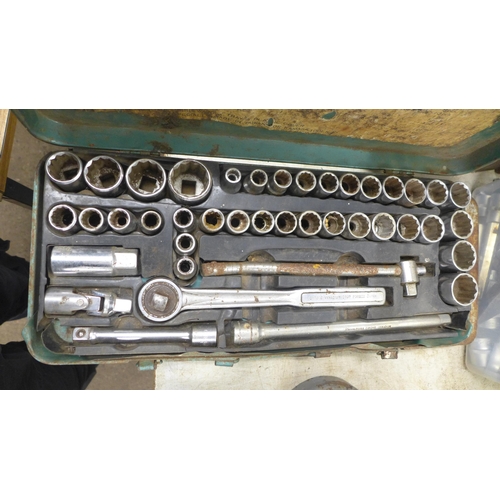 2012 - 2 Cased socket sets and a tray of sockets
