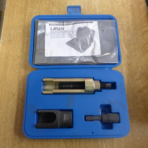 2039 - A Laser 4762 Mercedes diesel injector puller set
*This lot is subject to VAT