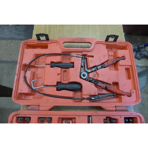 2075 - A Sealey VS1662 nine piece hose clip removal tool
*This lot is subject to VAT