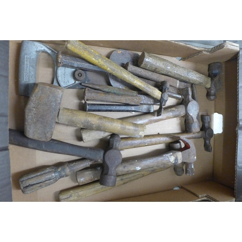 2102 - 2 Trays of vintage hand tools including saws, hammes, G-clamps, Stanley no. 010 plane, etc.