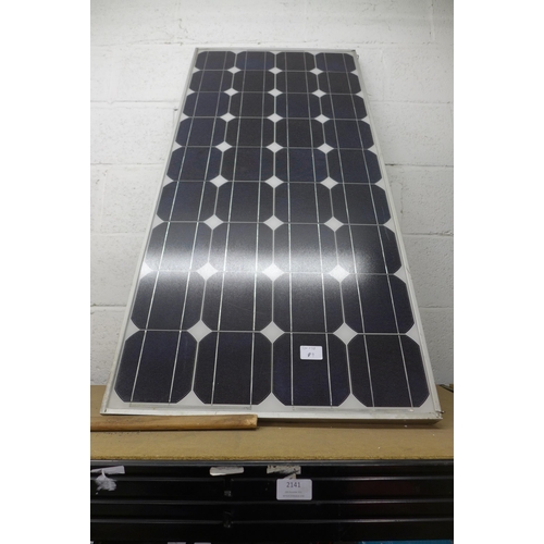 2141 - A 25W solar panel