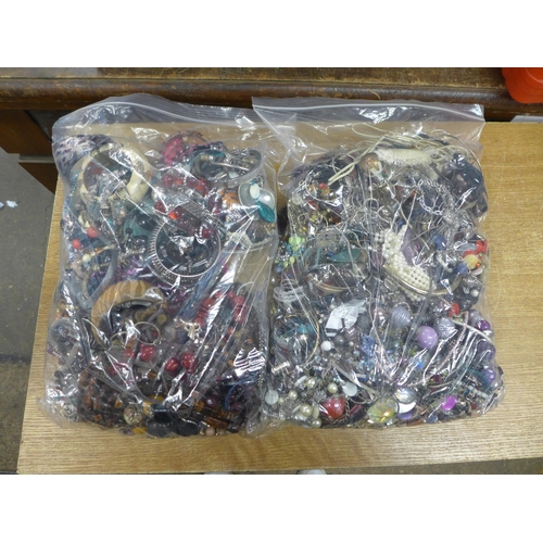 2182 - A box of costume jewellery