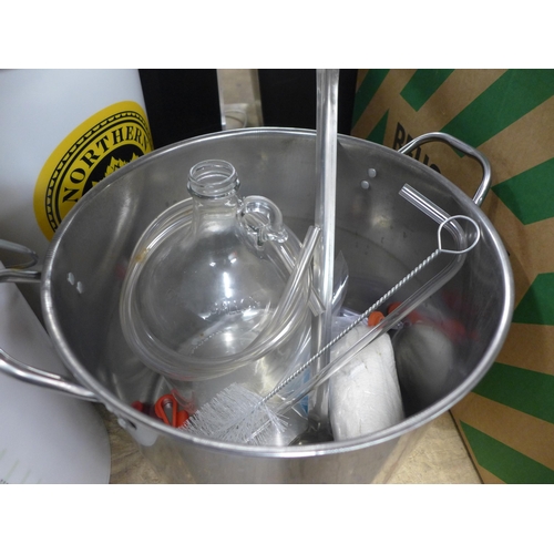 2475 - A beer brewing kit