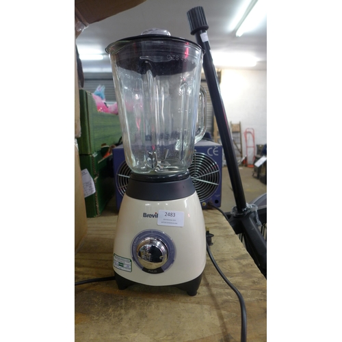 2483 - A Breville retro style food blender