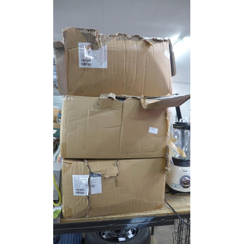 2484 - 3 Boxes of 20 Avon wrap lounge jackets