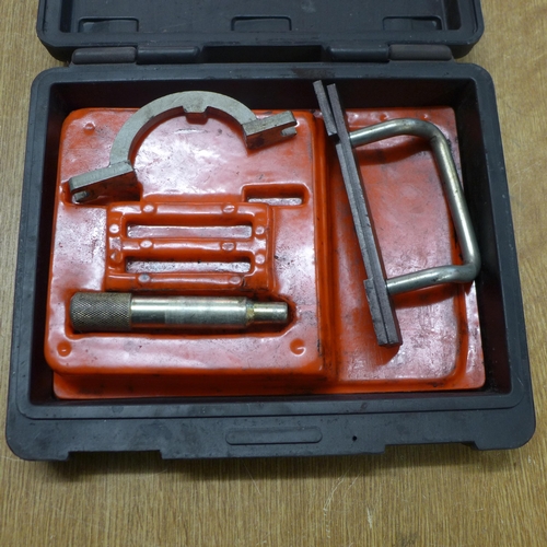 2083 - A Franklin Corsa cam chain locking and setting tool
*This lot is subject to VAT