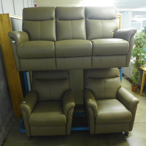 1328 - A Verona 'latte' leather three seater sofa and a pair of armchairs - RRP £3637  * this lot is subjec... 