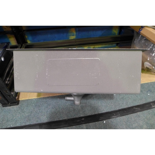 3017 - Grey Undermount Sink with Steel Lining & Frame (420-138)  * This lot is subject to VAT