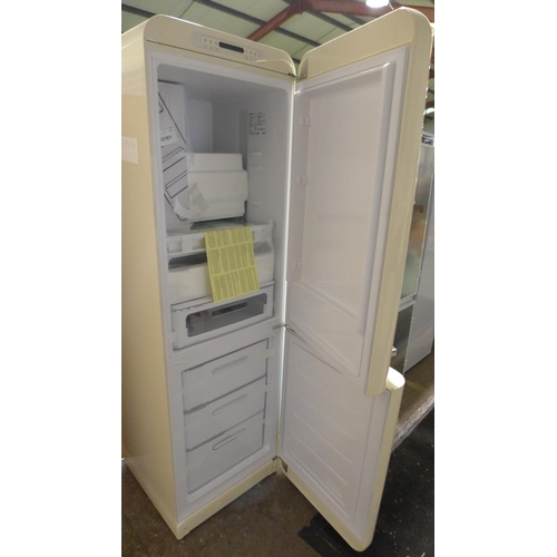 3038 - SMEG Freestanding Cream Retro Fridge Freezer - Model: FAB32RCR5UK, H1968xW601xD728  Original RRP £14... 