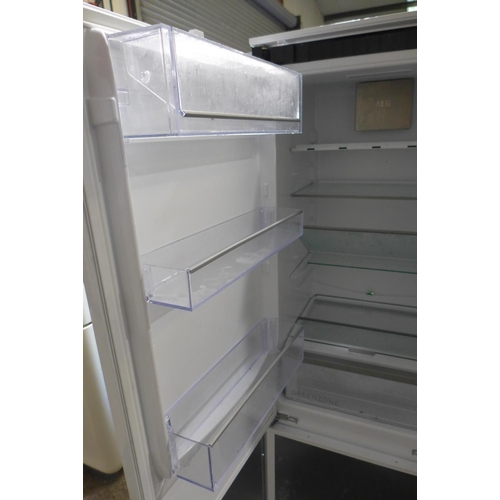 3040 - AEG Integrated 70/30 Fridge Freezer - Model: NSC7G181DS, H1772xW546xD549, Original RRP £1165.84 inc ... 