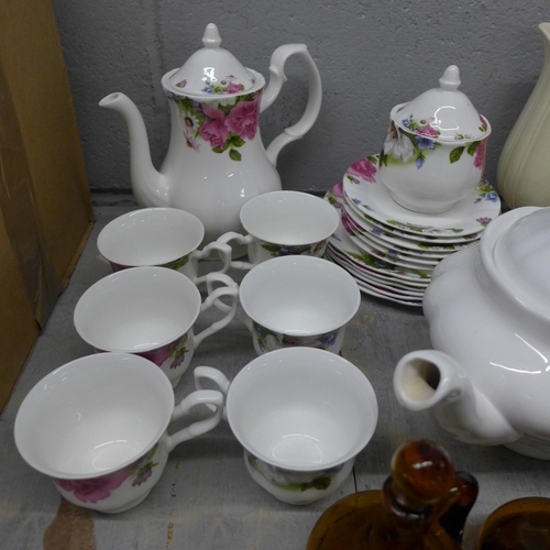 1186 - A Victorian style tea set, two teapots, vases, glass, etc. **PLEASE NOTE THIS LOT IS NOT ELIGIBLE FO... 