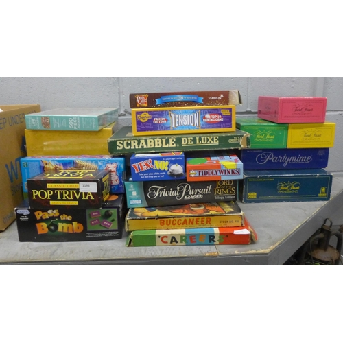 1193 - A collection of vintage and modern board games, including Scrabble De Luxe, Buccaneer, Careers, some... 