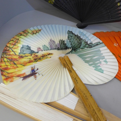 656 - A collection of fans