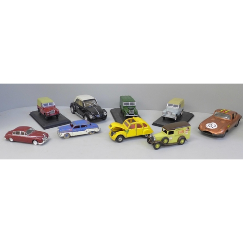 677 - A collection of die-cast model vehicles including Dinky, Matchbox, Corgi, etc.