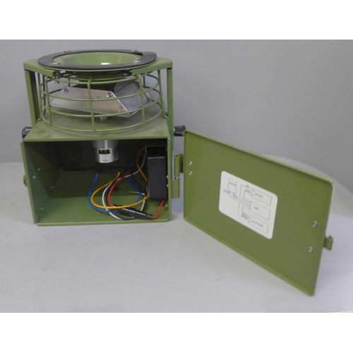 824 - A Huntura automatic deer feeder 12v plus solar panel