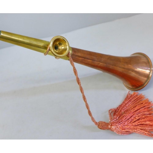 843 - A combination brass and copper riding crop/hunting horn