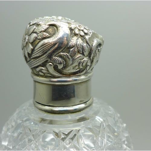 876 - A silver topped scent bottle, lid a/f and a silver mustard with green glass liner