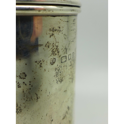 879 - A silver sugar shaker, London 1939, 238g