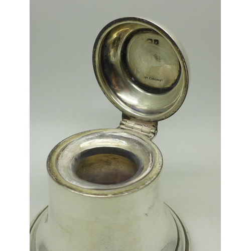 886 - A novelty bell shaped silver inkwell, Birmingham 1914, 192g gross weight