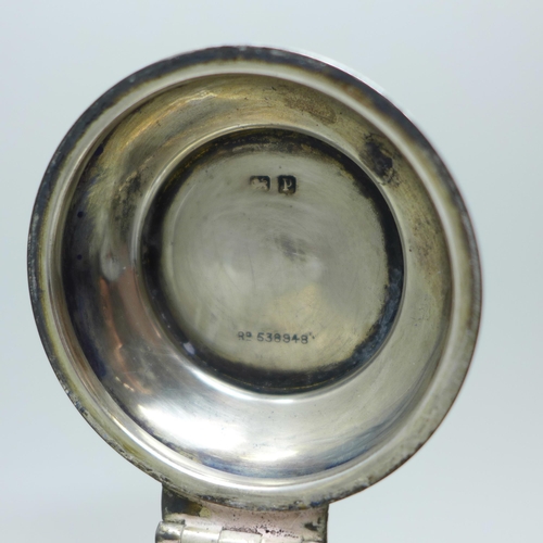 886 - A novelty bell shaped silver inkwell, Birmingham 1914, 192g gross weight