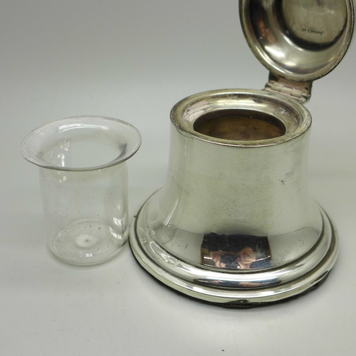 886 - A novelty bell shaped silver inkwell, Birmingham 1914, 192g gross weight