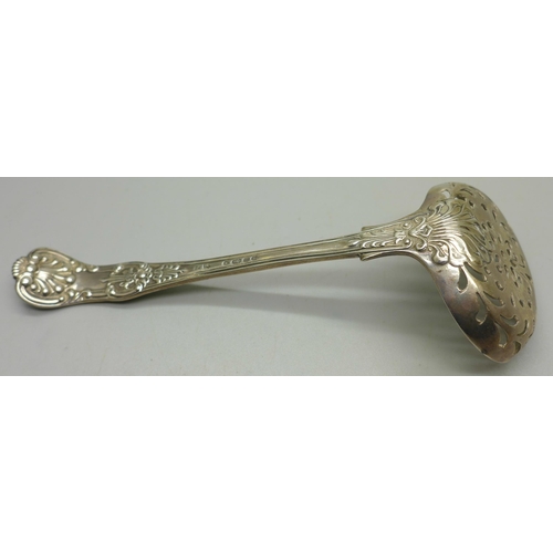 899 - A silver sifter spoon, London 1848, 64g