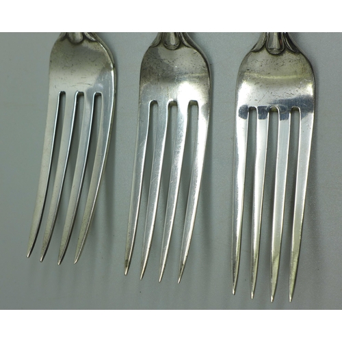 903 - Three very large heavy silver serving forks, Lily pattern, G. Adams maker, London 1862, 275g, 22cm