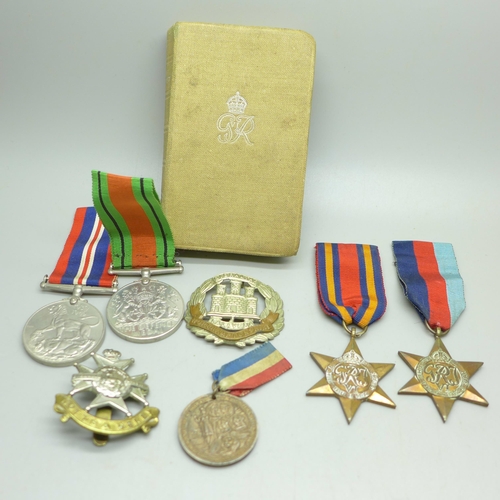 935 - A group of WWII medals including 1939-1945 Star, Burma Star, Sherwood Foresters and Northamptonshire... 