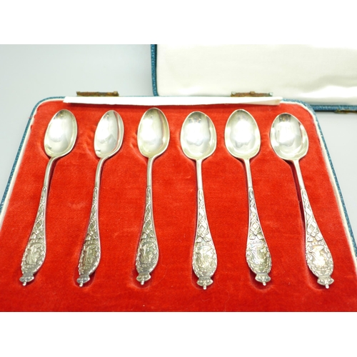 938 - A set of six Victorian commemorative spoons, Sheffield 1897, 75g, associated case