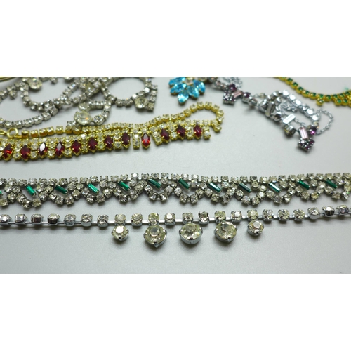 963 - A collection of paste set and other jewellery