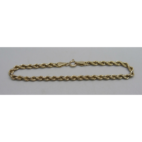 1007 - A 9ct gold rope design bracelet, length 7.5 inch, 2g