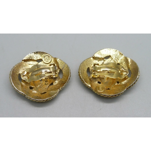 1012 - A pair of Butler and Wilson gold tone clip on 1980s earrings, 3.5cm