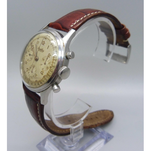 1049 - A 1940s Breitling Premier hand wound two button chronograph wristwatch, original dial, stainless ste... 