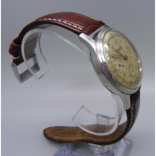 1049 - A 1940s Breitling Premier hand wound two button chronograph wristwatch, original dial, stainless ste... 