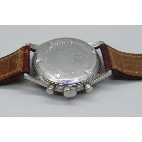 1049 - A 1940s Breitling Premier hand wound two button chronograph wristwatch, original dial, stainless ste... 